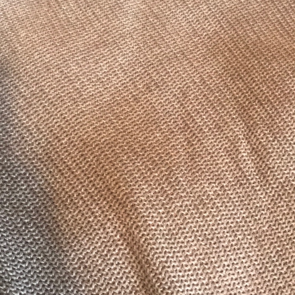 Express Sweater - Picture 3 of 3